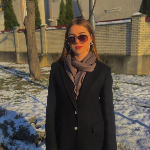 Владлена Пестовa