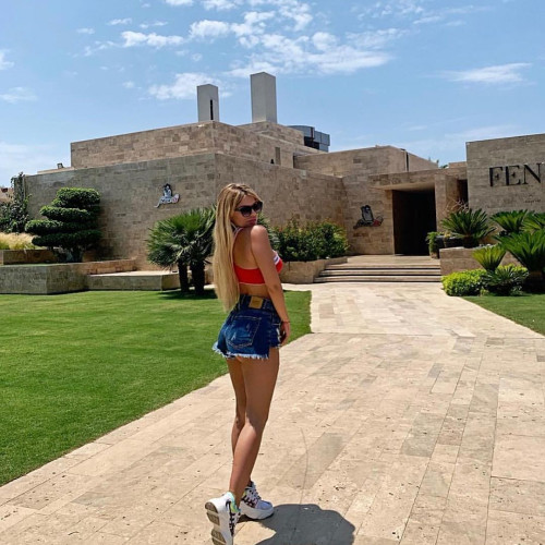 Олена Середа