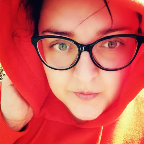 Ника Елисеевa