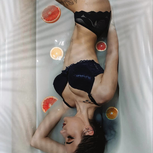 Алёна Ларионовa