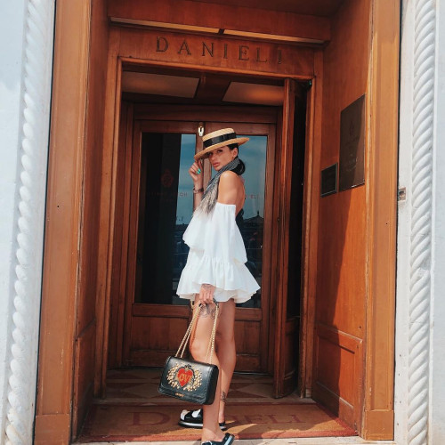 Анжелика Муравьёвa