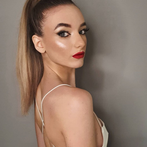 Алина Лобановa