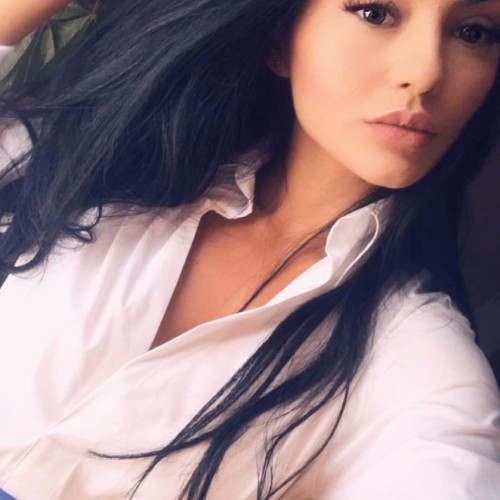 Анна Константиновa