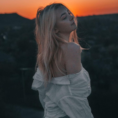 Марина Емельяновa