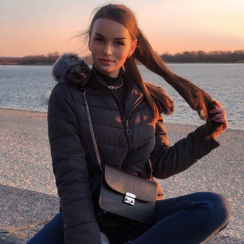 Ульяна Комаровa