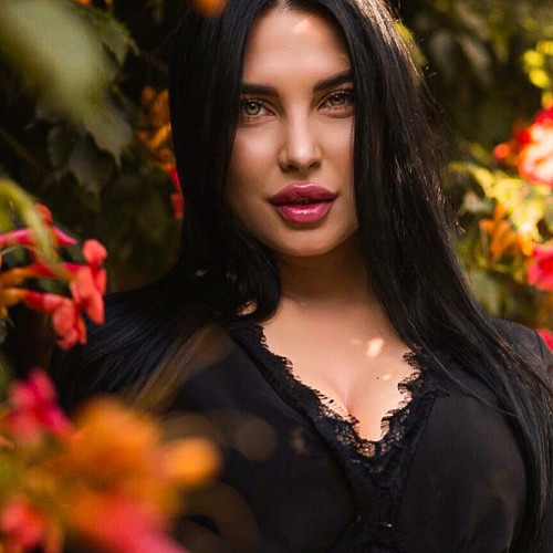 Анна Захаровa