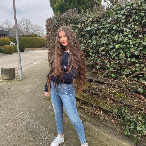 Майя Калашниковa