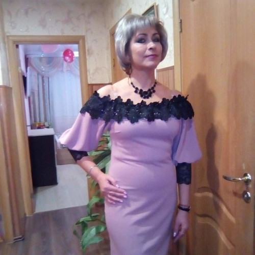 Натали Попова