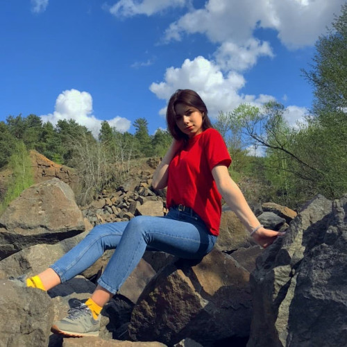 Лариса Новиковa