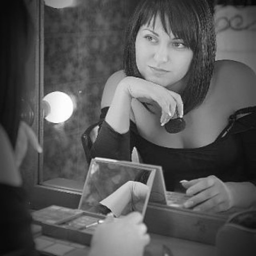 Любовь Жуковa