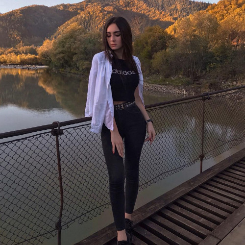 Искра Абрамовa