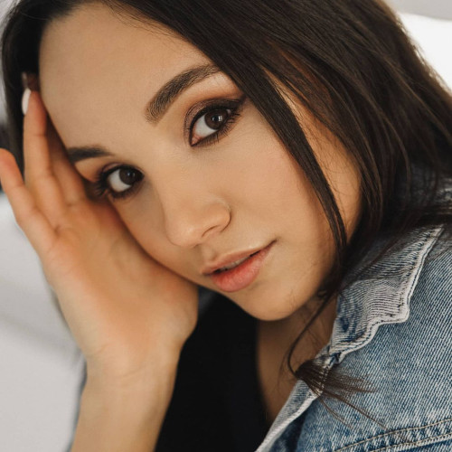 Ульяна Аксёновa