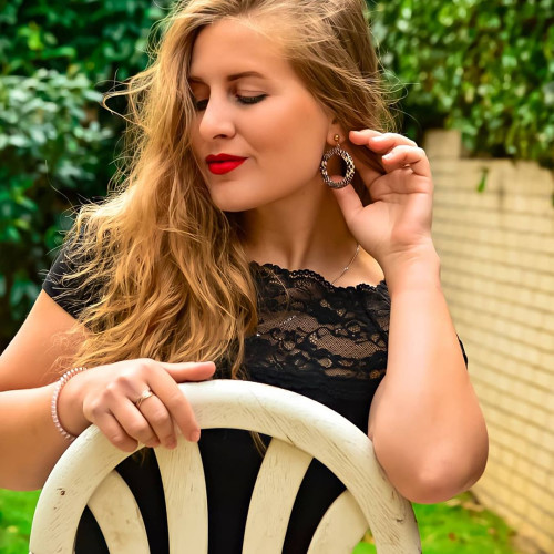 Любовь Фроловa