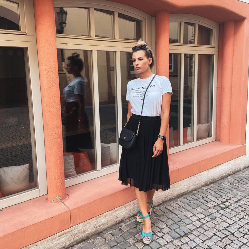 Мальвина Лапинa