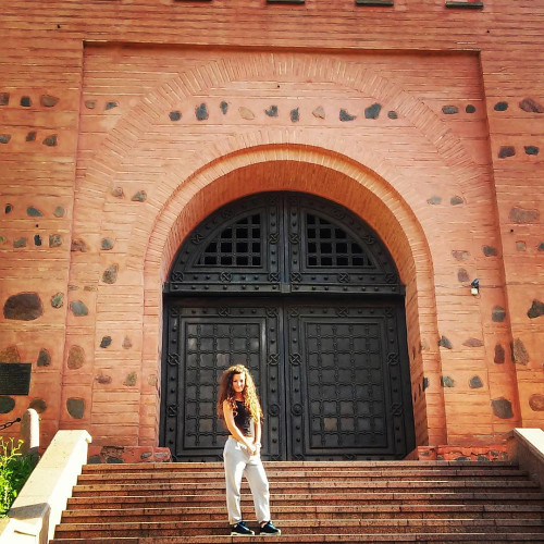 Майя Белоусовa