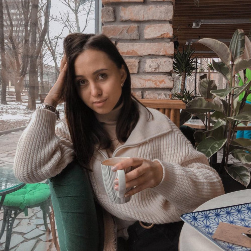 Полина Зиновьевa