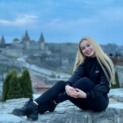 Рената Масловa