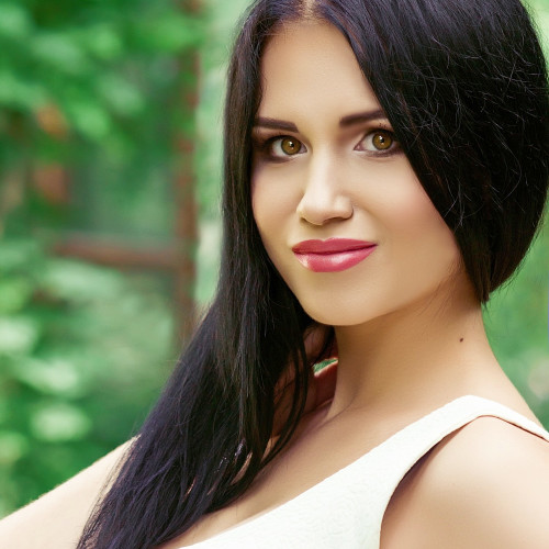 Кіра Антоненко