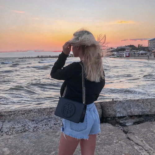 Александра Бирюковa