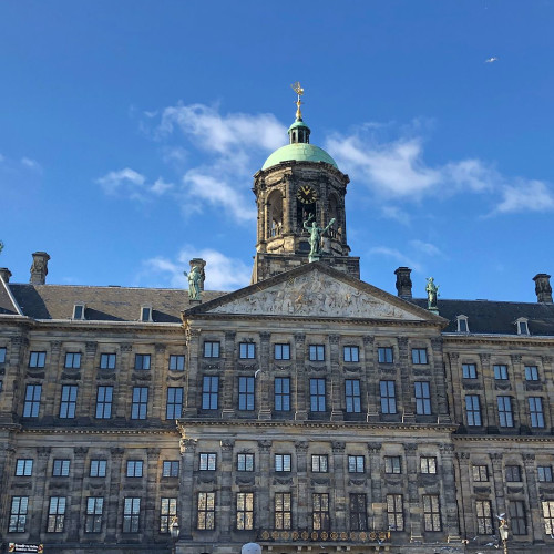 Злата Шаровa