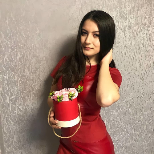 Искра Сухановa