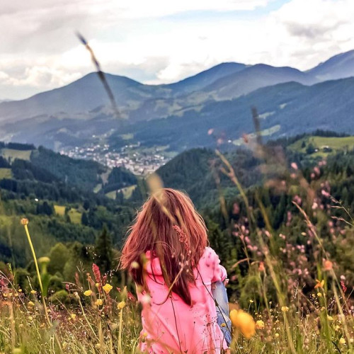 Искра Цветковa