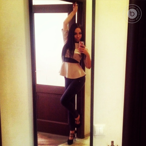 Алина Колесниковa