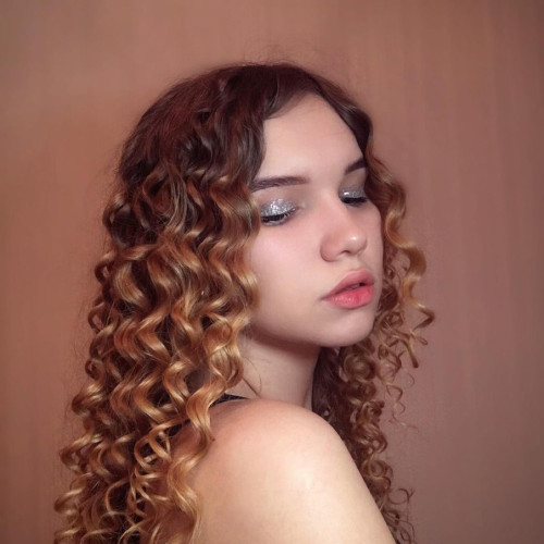 Ника Ширяевa