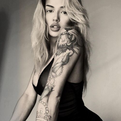 Нелли Титовa