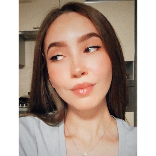 Алёна Королёвa