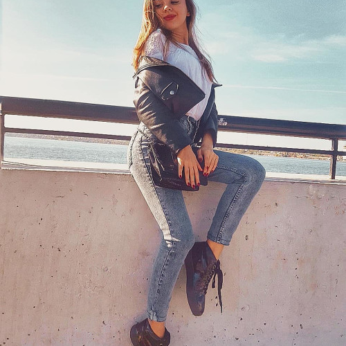 Анастасия Савинa