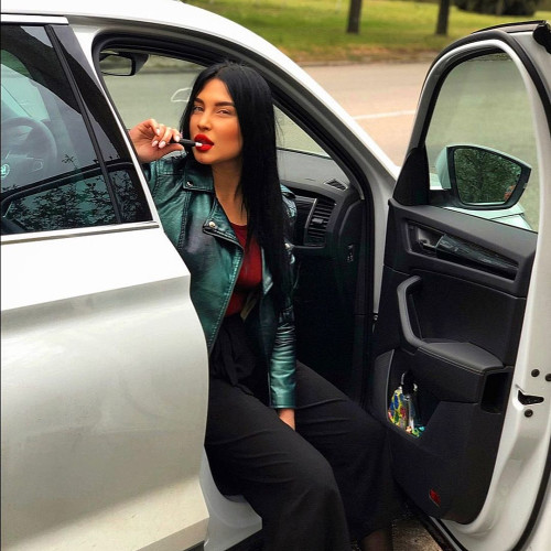 Жанна Аксёновa