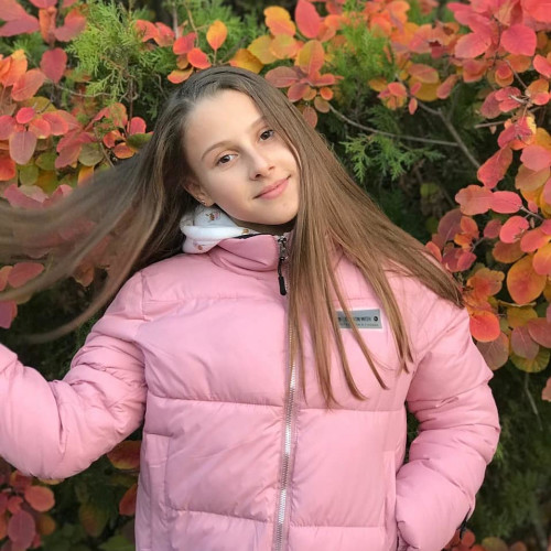 Рада Назаровa