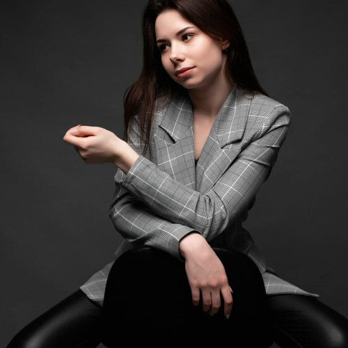 Лада Сазоновa