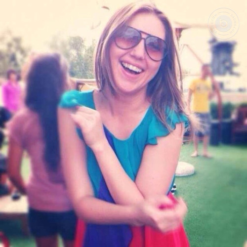 Доминика Комиссаровa