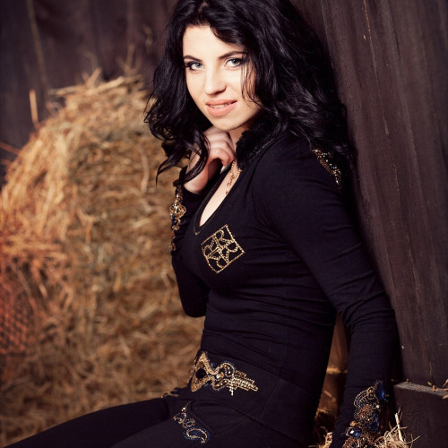 Любовь Сухановa