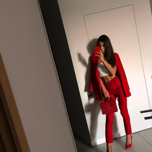 Ника Андреевa