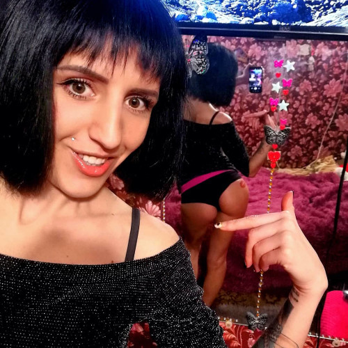 Искра Сазоновa