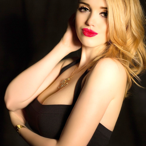 Ева Медведевa