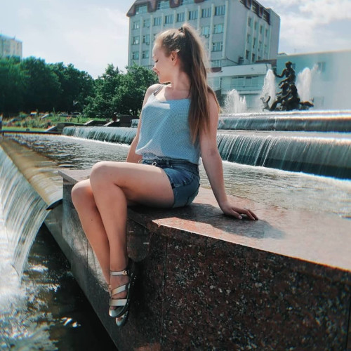 Елена Анисимовa