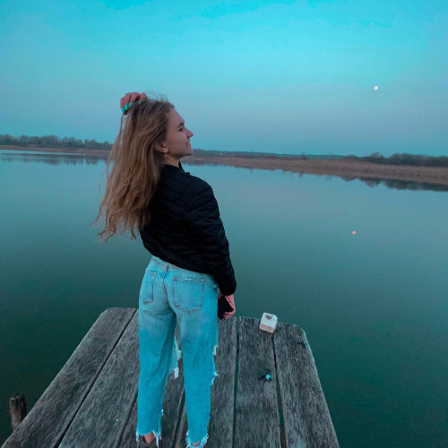 Изабелла Беловa