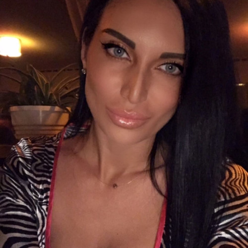 Искра Антоновa