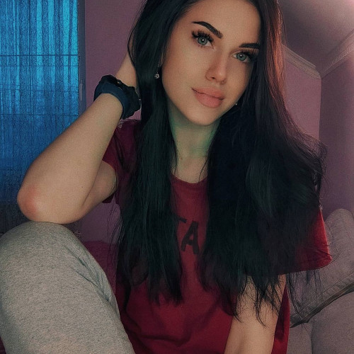 Алёна Ковалёвa