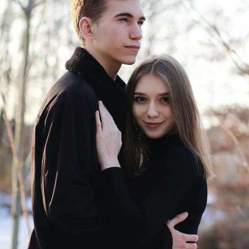 Алина Суворовa