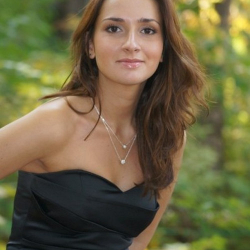 Алёна Макаровa