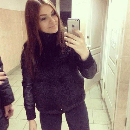 Александра Сухановa