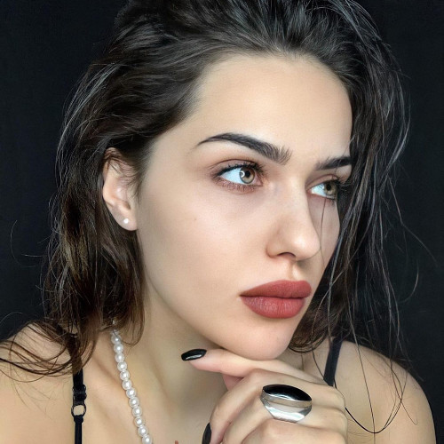 Юлия Масловa