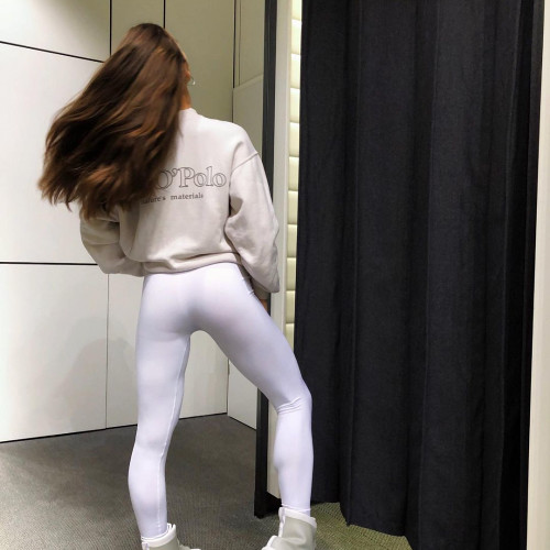 Лариса Мухинa