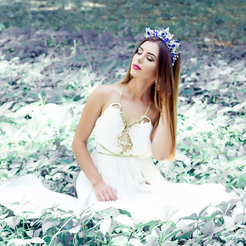 Дина Павловa