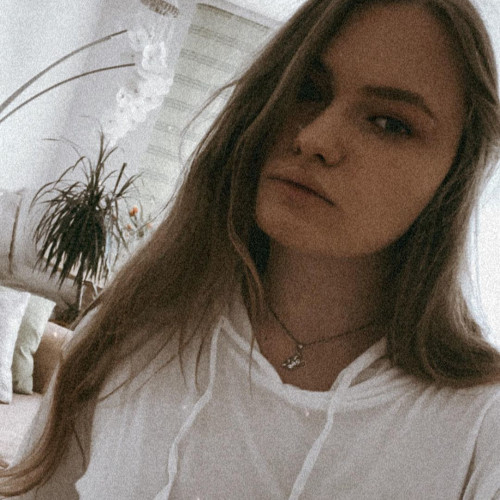 Ника Стрелковa